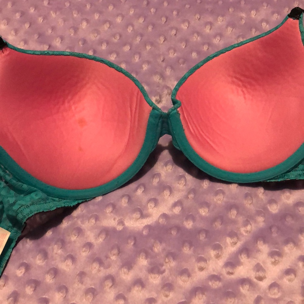PINK Bra - Picture 2 of 3